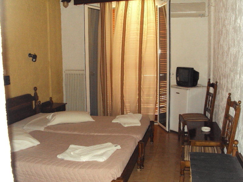 Alexandros B Hotel Nikiana Exterior photo